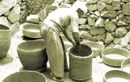 images/culture_pottery.jpg