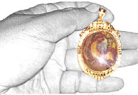 Religious scholars admit that the gem has an Islamic touch.